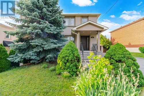 352 Maple Leaf Dr, North York, ON, M6L1P6 | Card Image