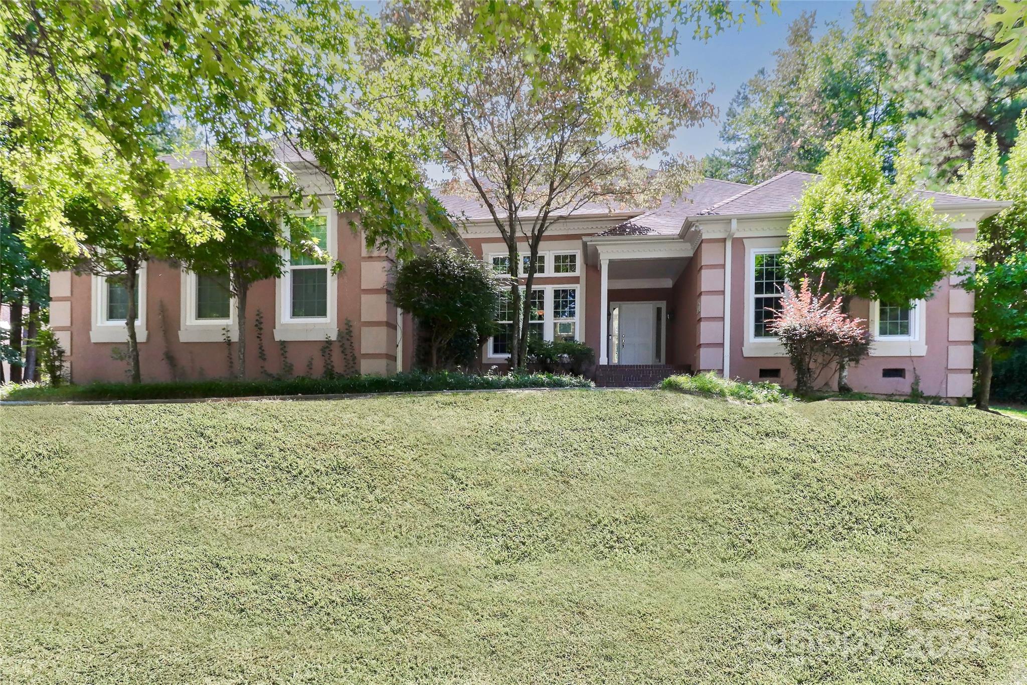 Symphony Woods Dr, Charlotte, NC 28269