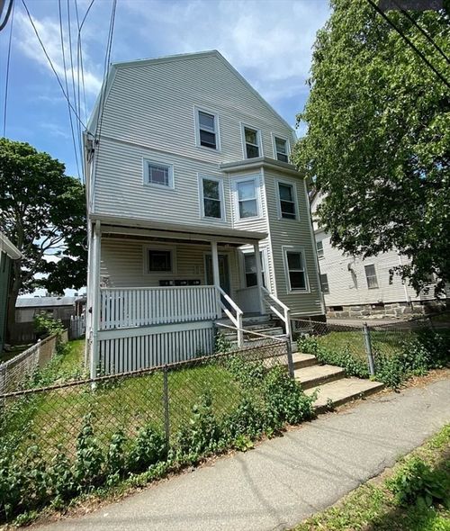 apt-2-15 Pierce St, Quincy, MA, 02171-2385 | Card Image
