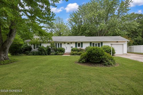 29 Highview Cir, Middletown, NJ, 07748-2811 | Card Image