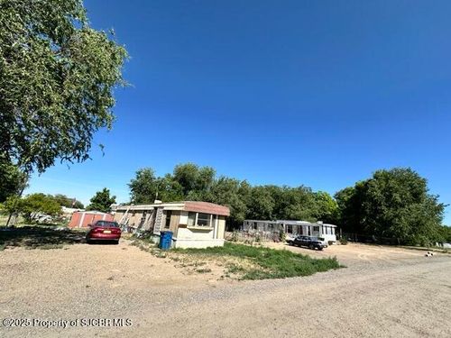 1301 Sanchez Ln, Bloomfield, NM, 87413-9782 | Card Image