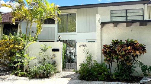 6985 Sw 110th Pl, Miami, FL, 33173-2141 | Card Image