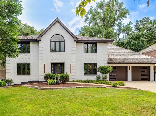 2221 Donegal Dr, Darien, IL, 60561-8461 | Card Image