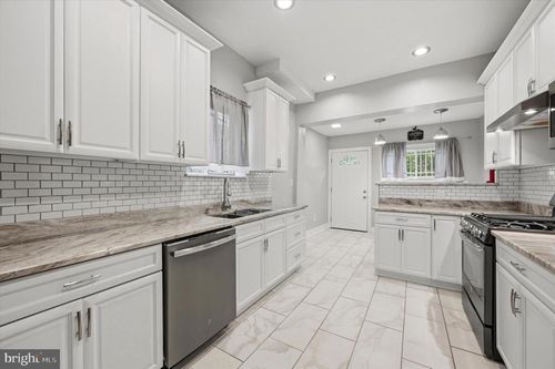 4001 Ogden St, PHILADELPHIA, PA, 19104-1538 | Card Image
