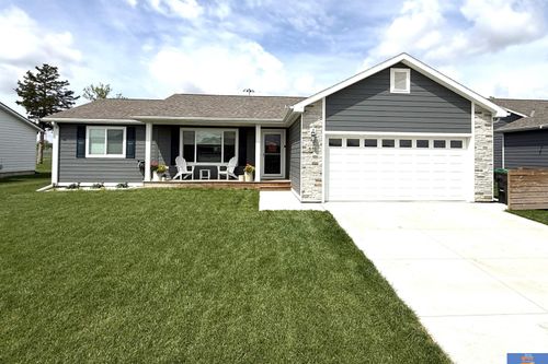 835 N 26th St, Beatrice, NE, 68310-2608 | Card Image