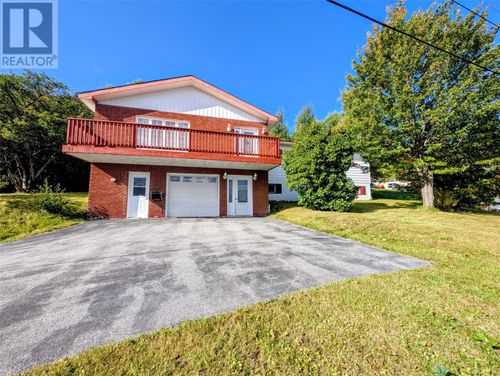 11 Chaytor'S Road, Halfway Point, NL, A0L1E0 | Card Image