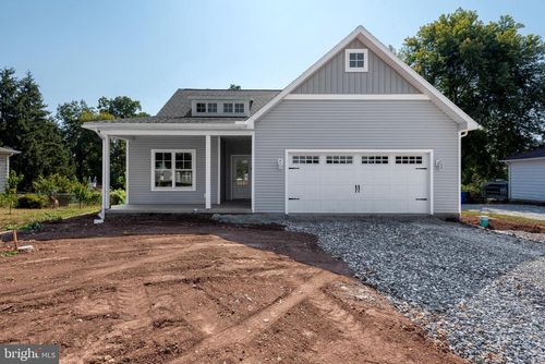 3040 Emig Mill Rd, DOVER, PA, 17315-4702 | Card Image
