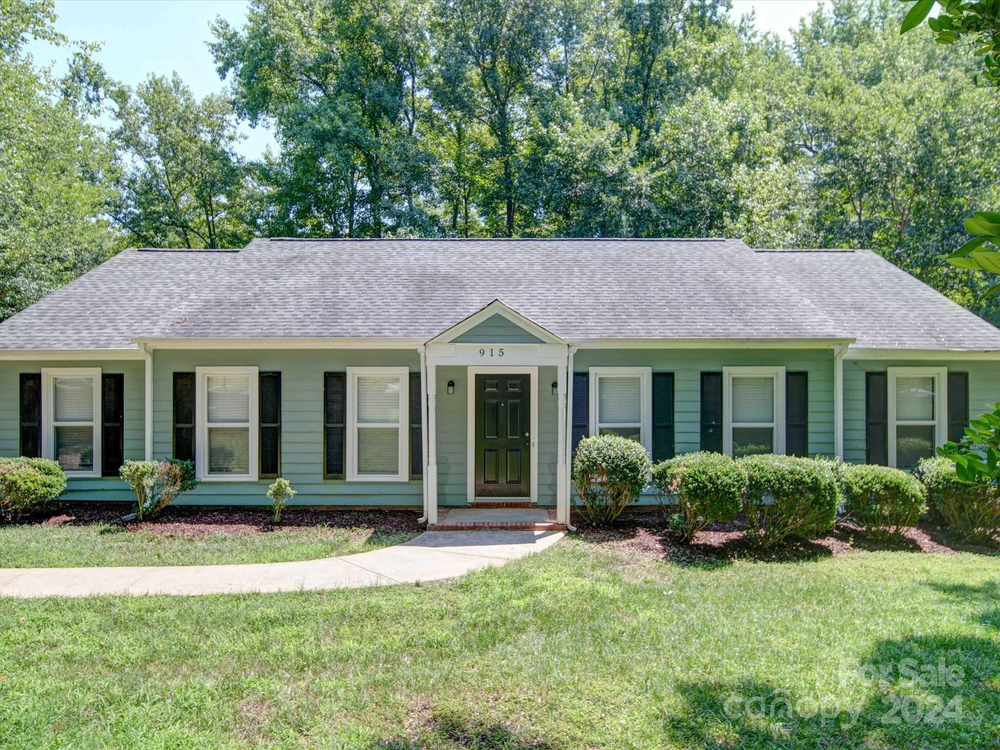 Somersby Ln, Matthews, NC 28105