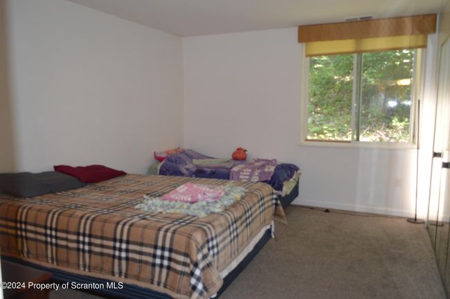 Bedroom | Image 9