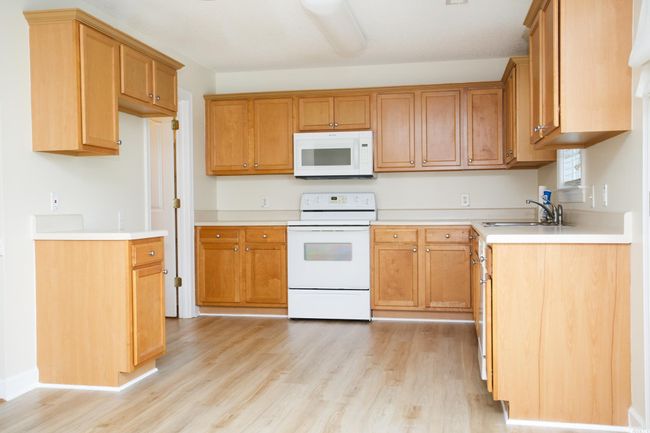 New luxury vinyl flooring | Image 8