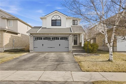 733 Breakwater Cres, Waterloo, ON, N2K4H8 | Card Image