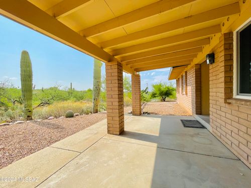 6821 N Quartzite Canyon Place, Tucson, AZ, 85718 | Card Image