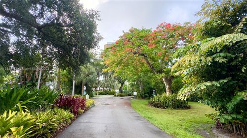 2e-770 Ne 69th St, Miami, FL, 33138-5757 | Card Image