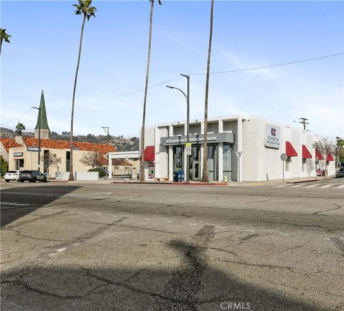 1000 N Brand Boulevard, Glendale, CA, 91202 | Card Image