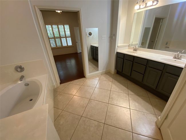 UNIT-901 - 2210 Onion Creek Pkwy, Condo with 2 bedrooms, 2 bathrooms and 2 parking in Austin TX | Image 26