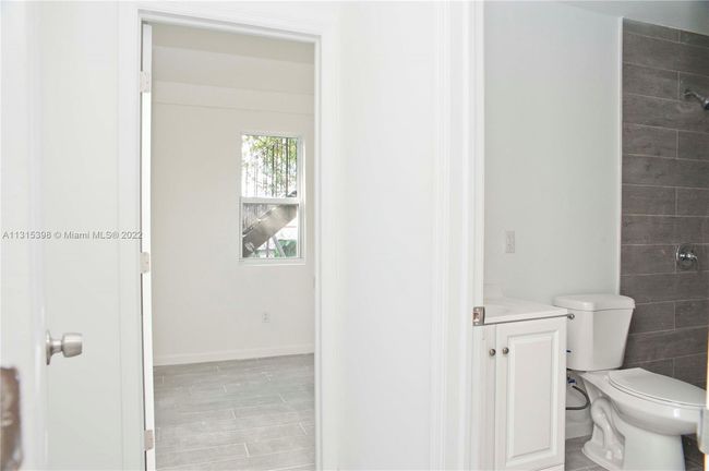 1 - 1323 N Federal Hwy, Home with 1 bedrooms, 1 bathrooms and null parking in Hollywood FL | Image 5