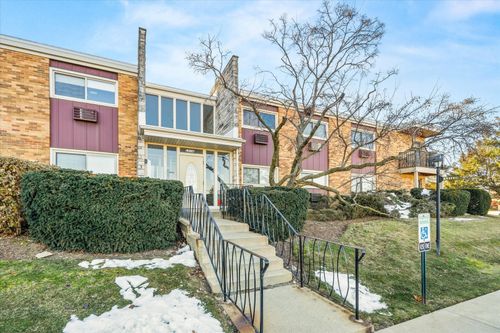 apt-101-1313 S Rebecca Rd, Lombard, IL, 60148-4442 | Card Image