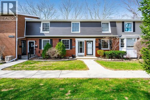 5-8420 Little River Rd, Windsor, ON, N8S2B5 | Card Image