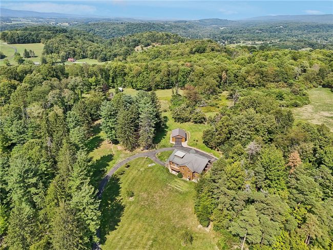 1212 Old Forbes Rd, House other with 3 bedrooms, 4 bathrooms and 3 parking in Ligonier PA | Image 44