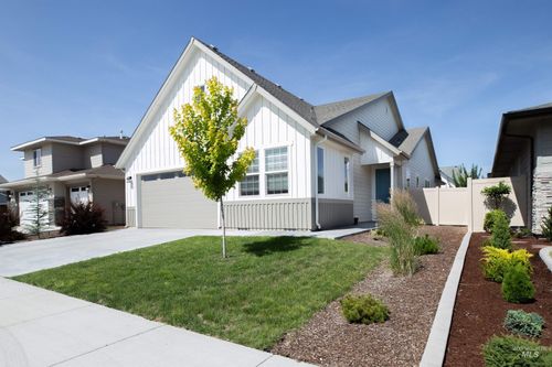 5437 S Perlite Ave, Meridian, ID, 83642-8556 | Card Image
