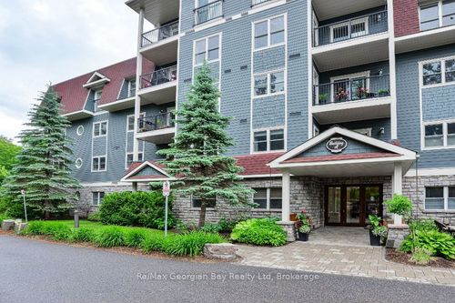 10A Kimberley Ave, Bracebridge, ON, P1L0A4 | Card Image