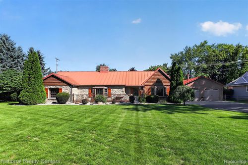 127 W Albain Rd, Petersburg, MI, 49270-9302 | Card Image