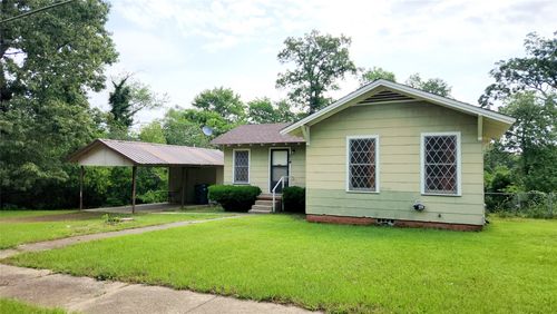 214 Walnut, Hughes Springs, TX, 75656-2024 | Card Image