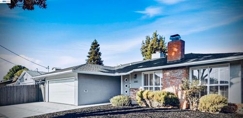 24660 Woodacre Ave, Hayward, CA, 94544-1114 | Card Image
