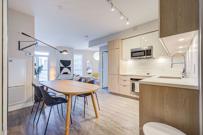 811 - 50 Ordnance St, Condo with 3 bedrooms, 2 bathrooms and 1 parking in Toronto ON | Image 10