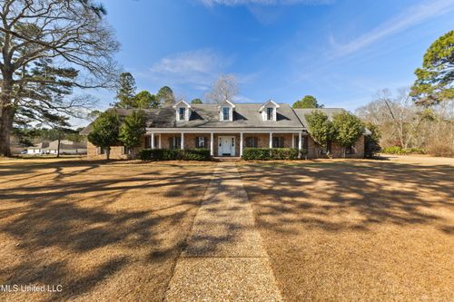 269 W Lake Road, Hattiesburg, MS, 39402 | Card Image