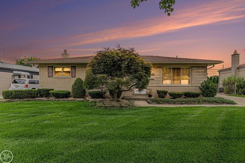 29832 Autumn Ln, Warren, MI, 48088-3783 | Card Image