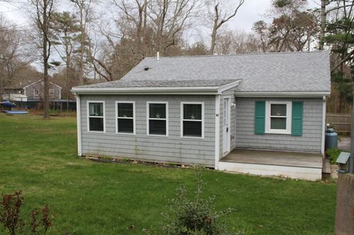 81-81 Winthrop Rd, Plymouth, MA, 02360-1226 | Card Image