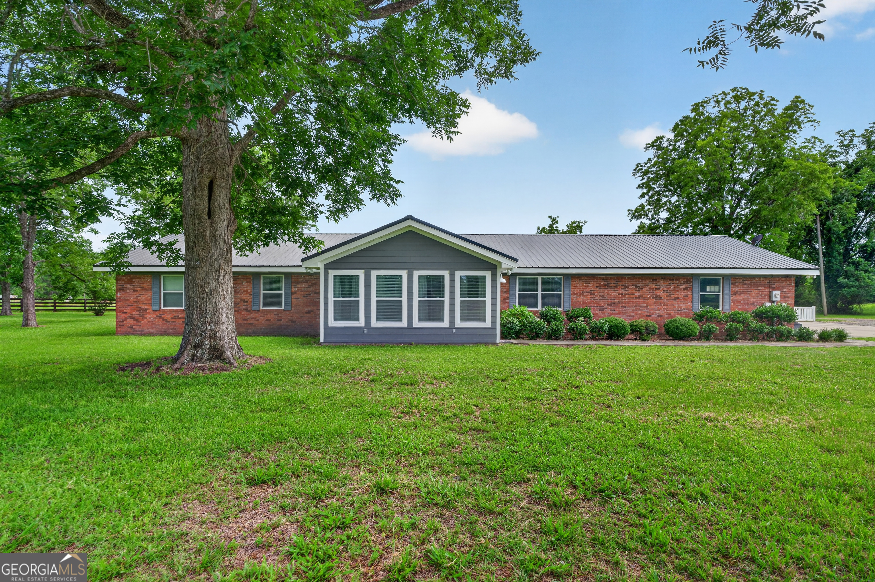 Residential in Waycross