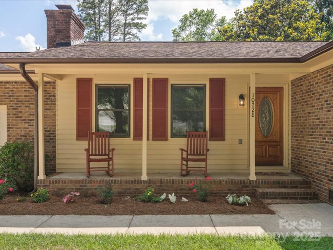 10728 Forest Dr, House other with 3 bedrooms, 2 bathrooms and null parking in Matthews NC | Image 4