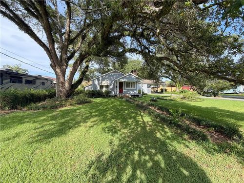 146 N 3rd St, Ponchatoula, LA, 70454-2508 | Card Image