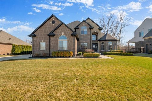 35786 Kilkenny Dr, New Baltimore, MI, 48047-5871 | Card Image