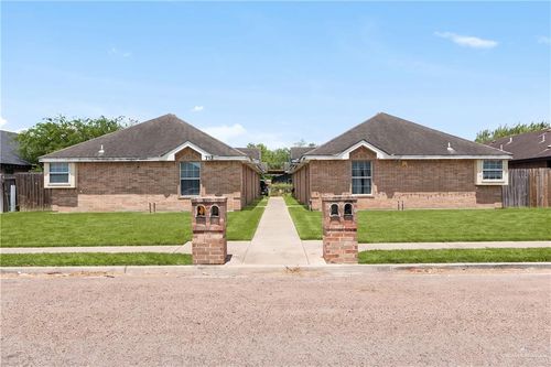 712 W Bronze Dr, Pharr, TX, 78577-2705 | Card Image