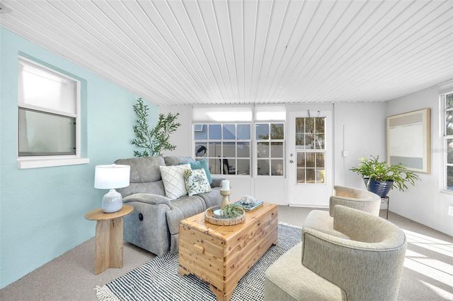 1015 Spindle Palm Way, House other with 3 bedrooms, 2 bathrooms and null parking in APOLLO BEACH FL | Image 33