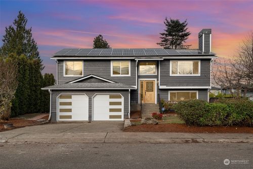 1232 S 235th Place, Des Moines, WA, 98198 | Card Image