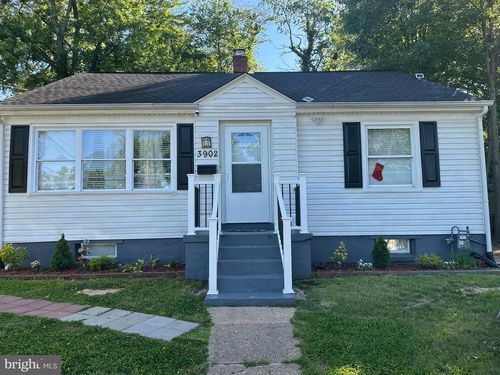 3902 72nd Ave, Hyattsville, MD, 20784-2604 | Card Image