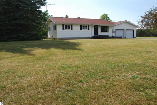 3109 Lupton Rd, Lupton, MI, 48635-9612 | Card Image