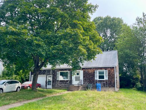 27 Grant Rd, Manchester, CT, 06042-2935 | Card Image