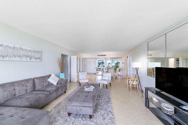 APT-401 - 3450 S Ocean Blvd, Condo with 2 bedrooms, 2 bathrooms and null parking in Palm Beach FL | Image 9