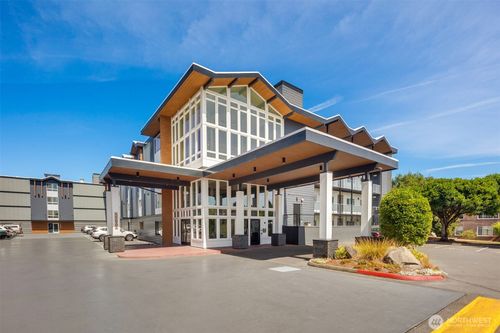 320-2501 Canterbury Ln E, Seattle, WA, 98112-2569 | Card Image