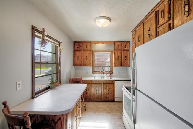 Kitchen with Plenty of Cabinets | Image 4