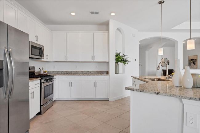 15344 Serene Shores Loop, House other with 4 bedrooms, 2 bathrooms and null parking in Bradenton FL | Image 10