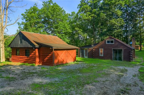 200 Old State Rd, Chicora, PA, 16025-4010 | Card Image