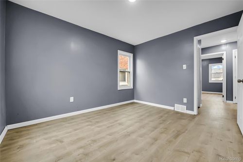 14814 Cloverlawn St, Detroit, MI, 48238-1811 | Card Image