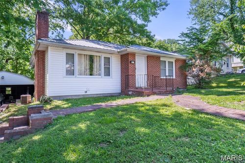 823 N Missouri Street, Cape Girardeau, MO, 63701 | Card Image