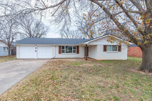 2325 Sylvan Dr, Abilene, TX, 79605-5743 | Card Image